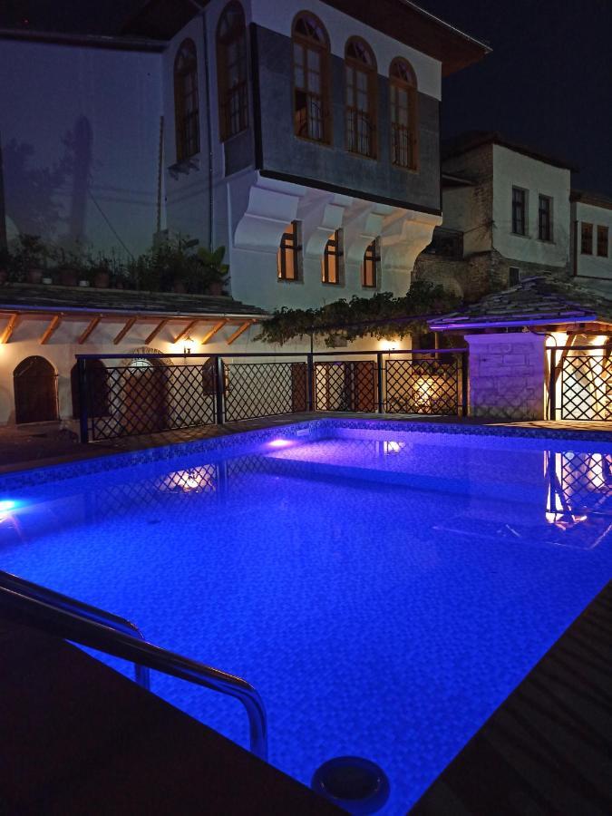 Boutique Hotel Praga Gjirokaster Luaran gambar