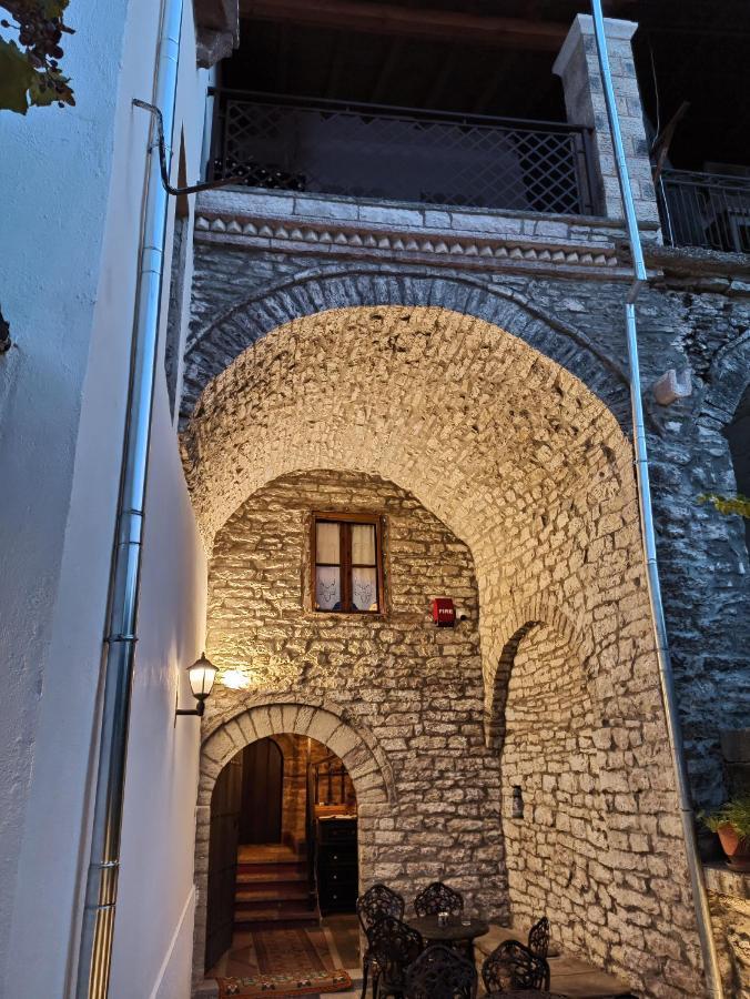 Boutique Hotel Praga Gjirokaster Luaran gambar
