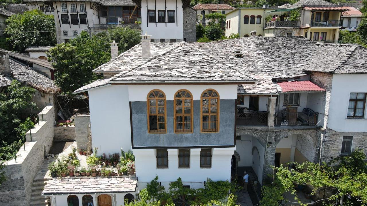 Boutique Hotel Praga Gjirokaster Luaran gambar