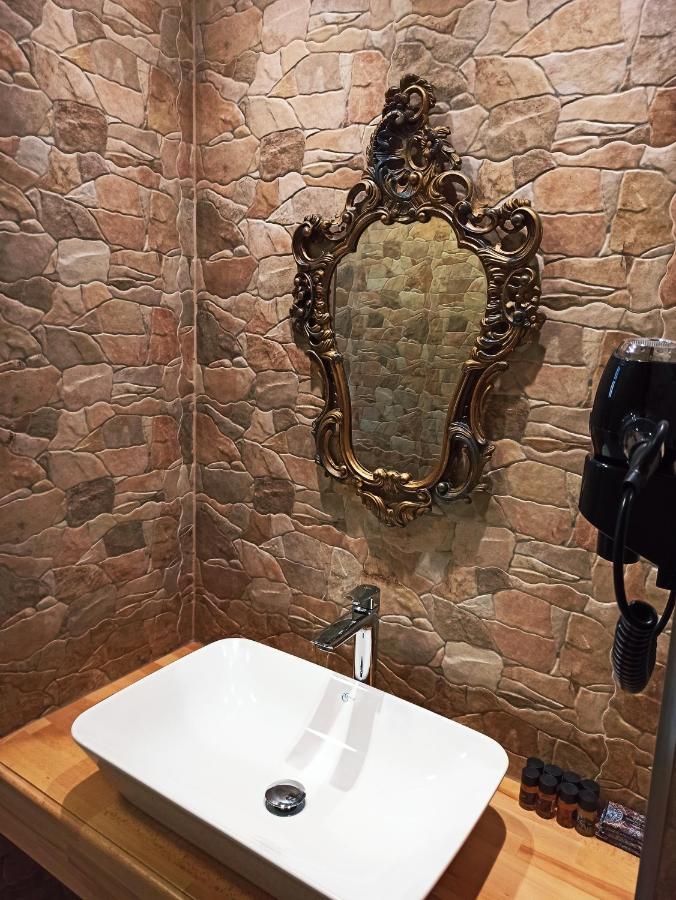 Boutique Hotel Praga Gjirokaster Luaran gambar