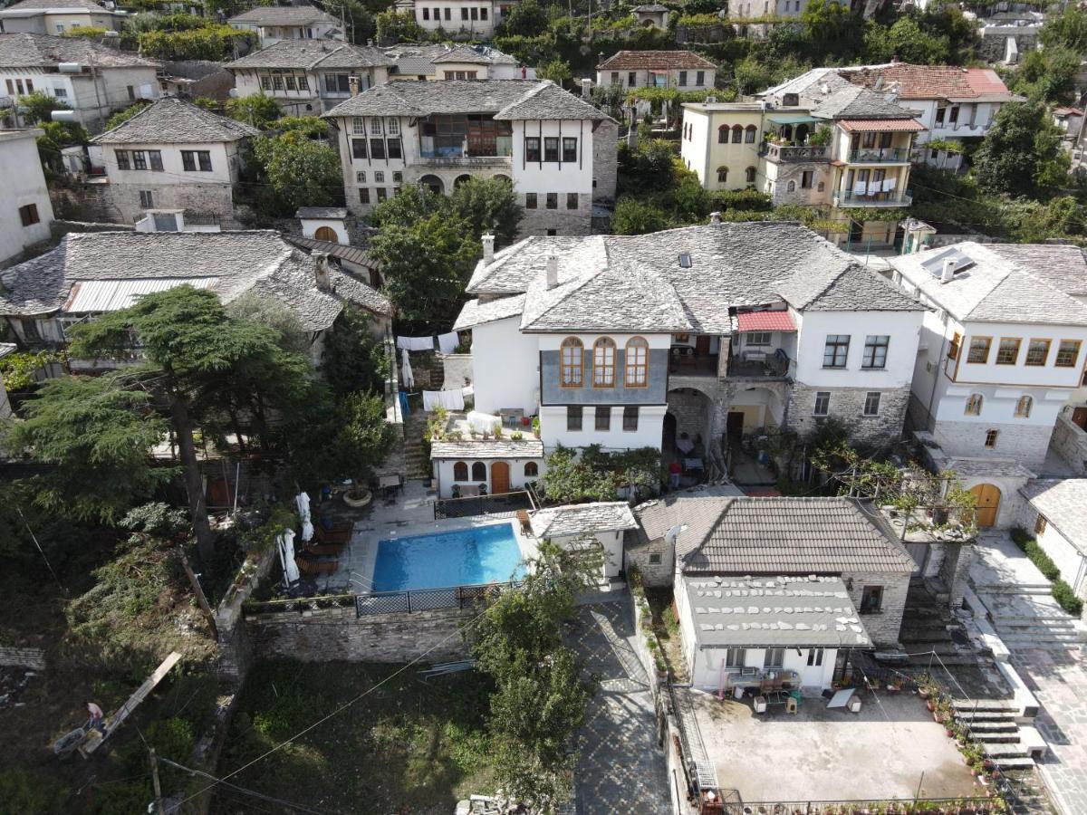 Boutique Hotel Praga Gjirokaster Luaran gambar