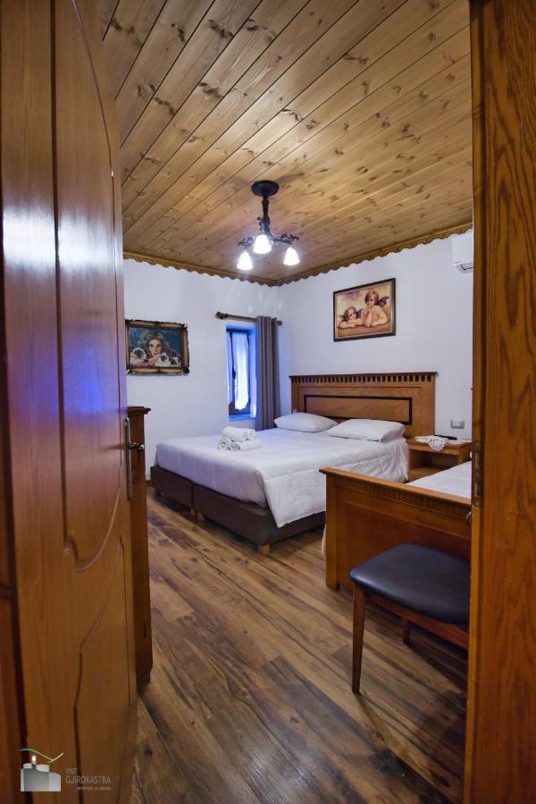 Boutique Hotel Praga Gjirokaster Luaran gambar