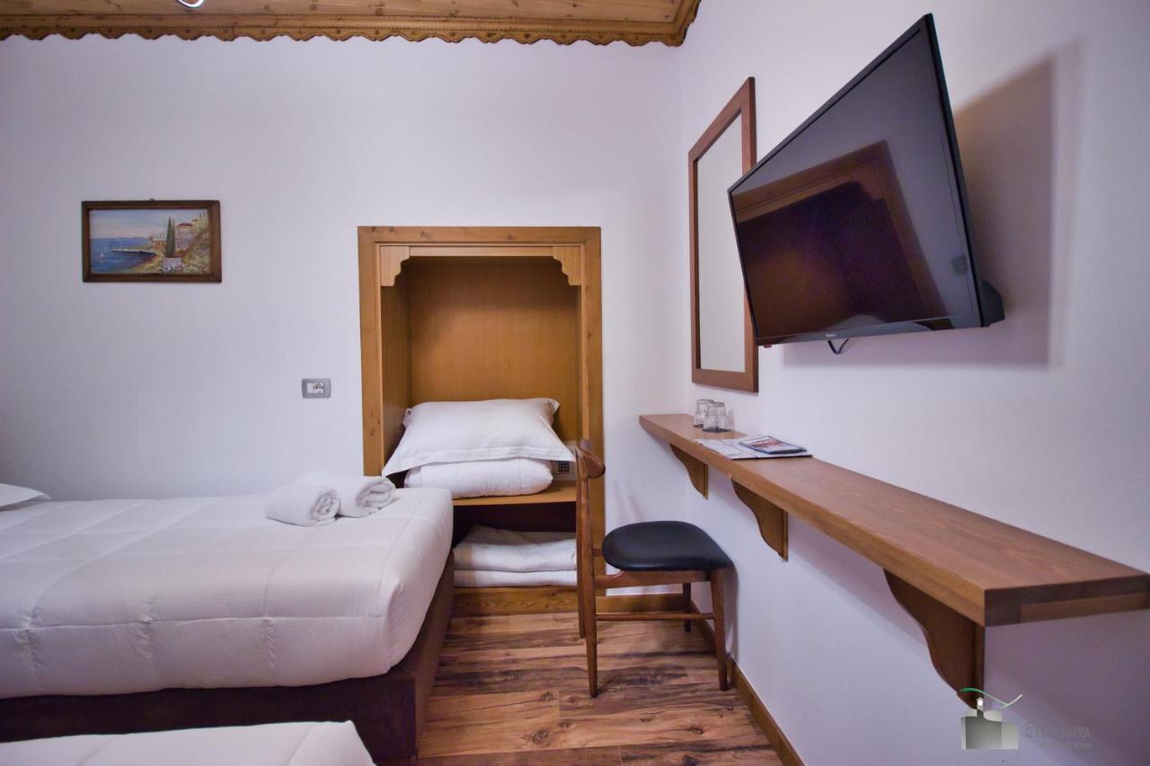 Boutique Hotel Praga Gjirokaster Luaran gambar