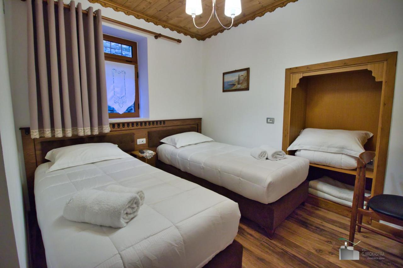 Boutique Hotel Praga Gjirokaster Luaran gambar