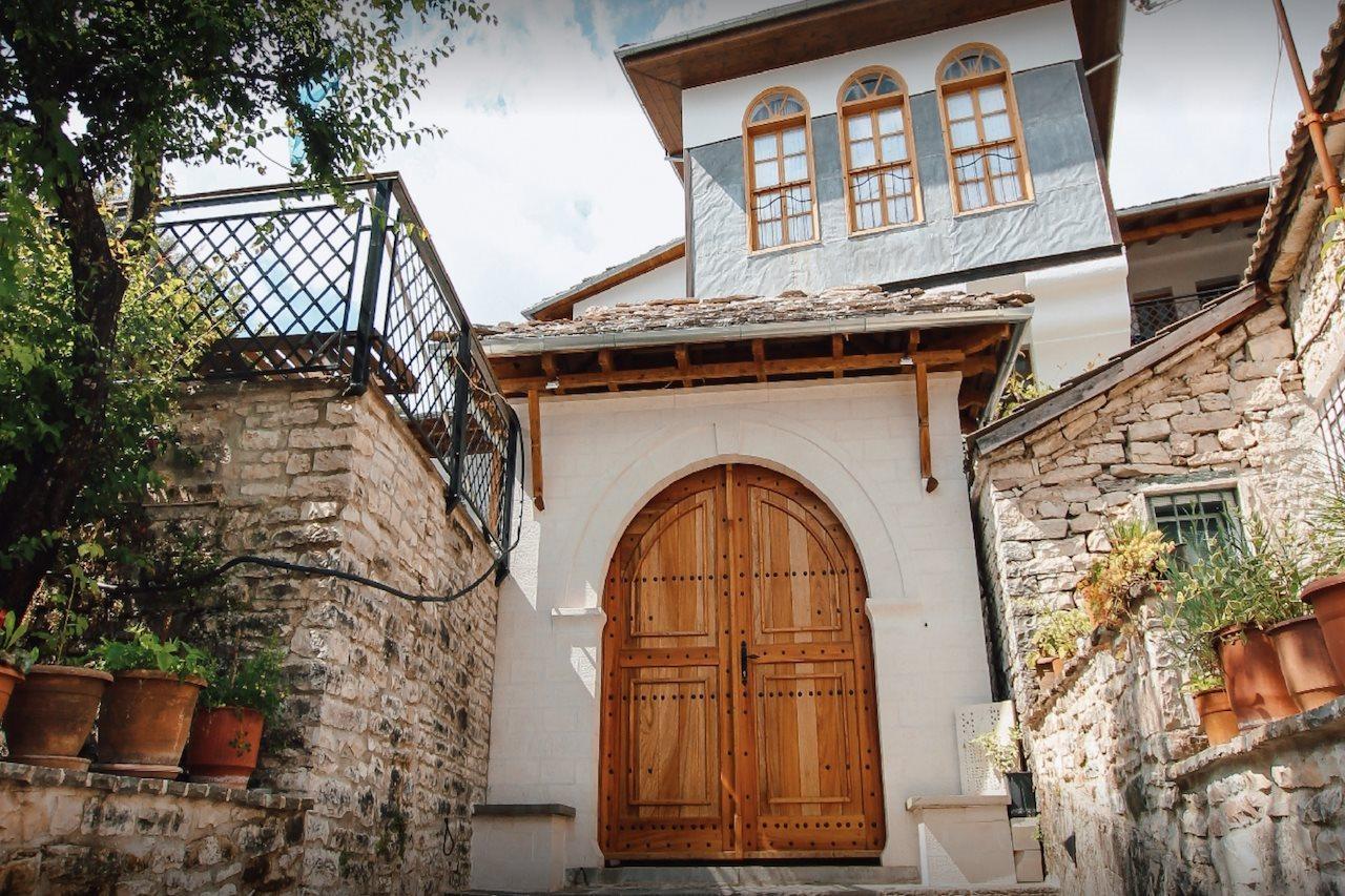 Boutique Hotel Praga Gjirokaster Luaran gambar