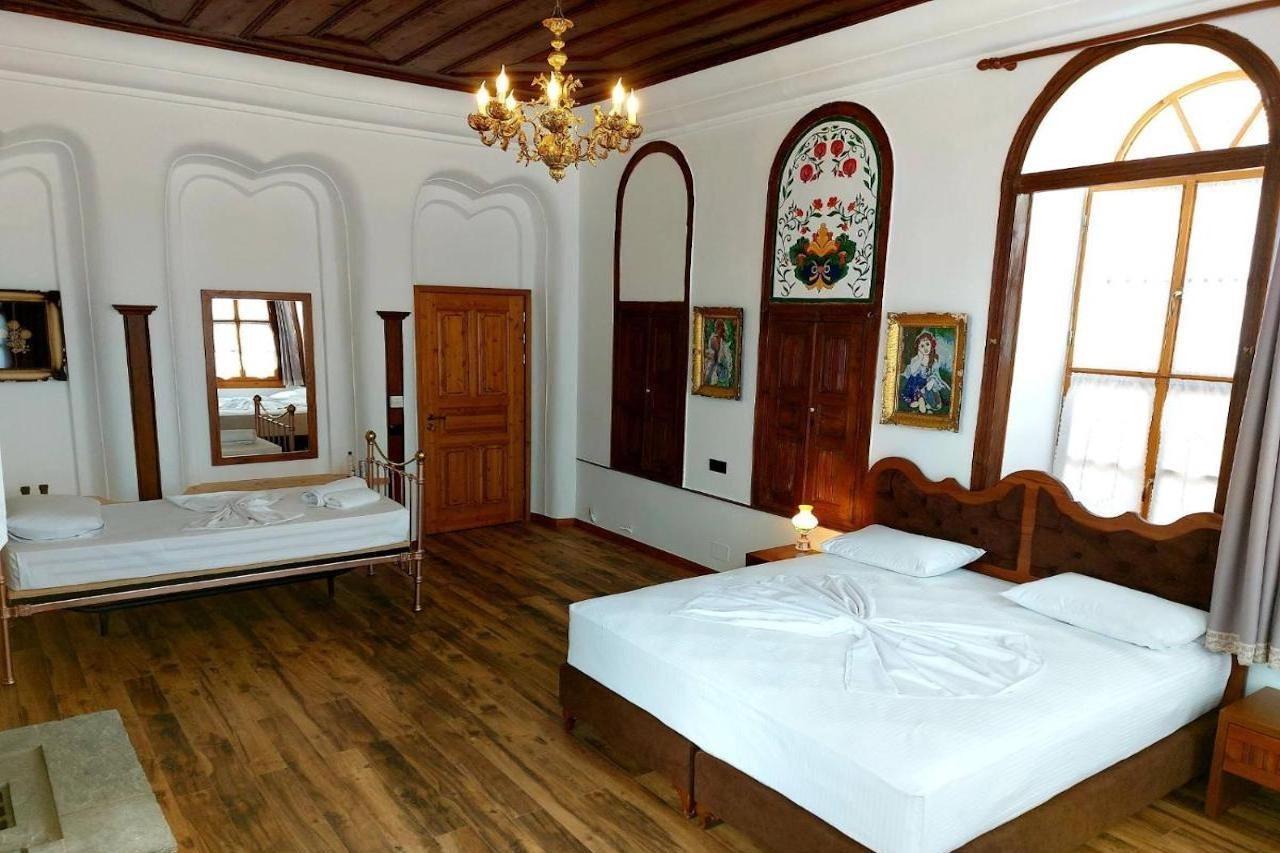Boutique Hotel Praga Gjirokaster Luaran gambar