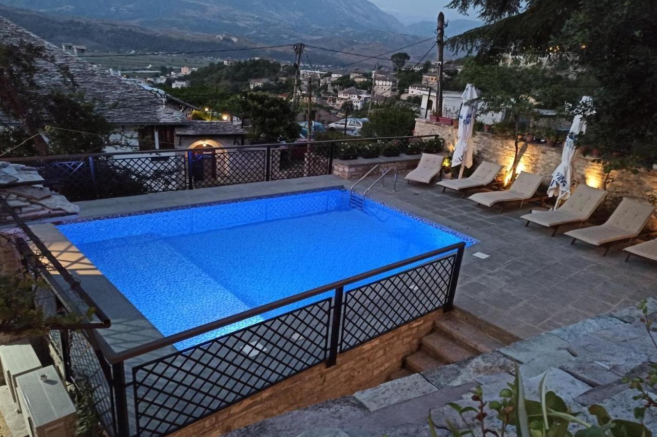 Boutique Hotel Praga Gjirokaster Luaran gambar